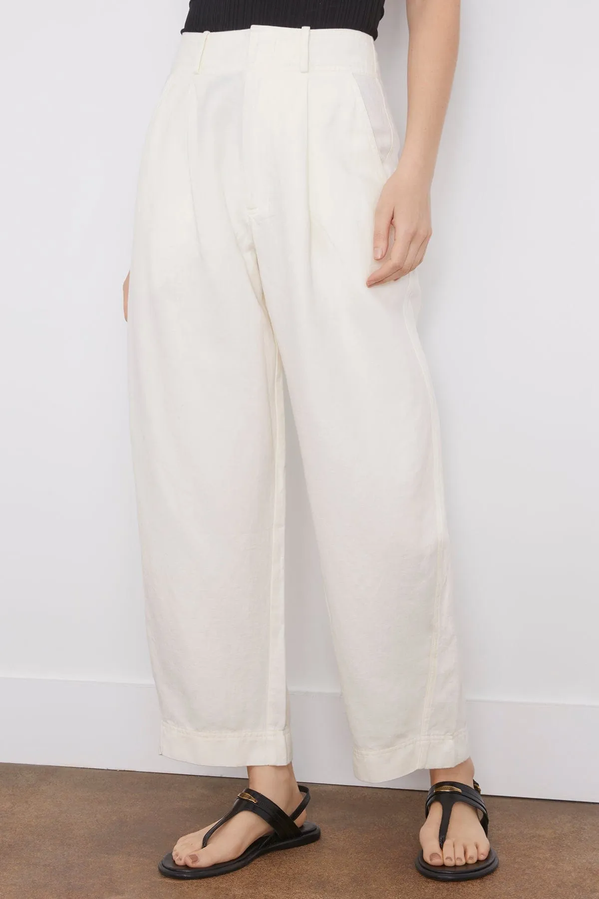 Bari Crop Trouser in Cream