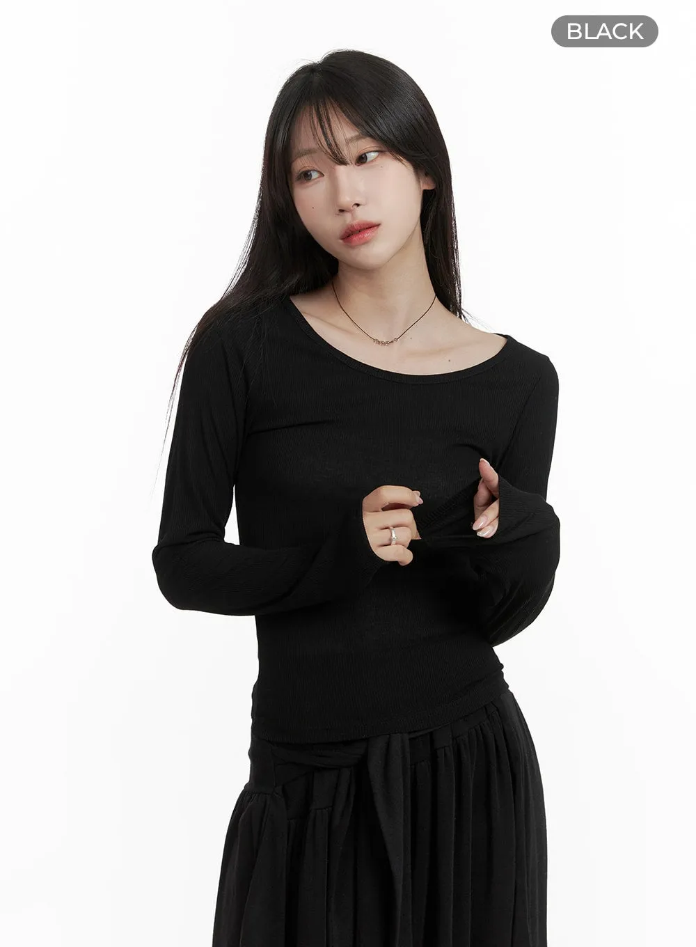 Basic U-Neck Long Sleeve T-Shirt CA404