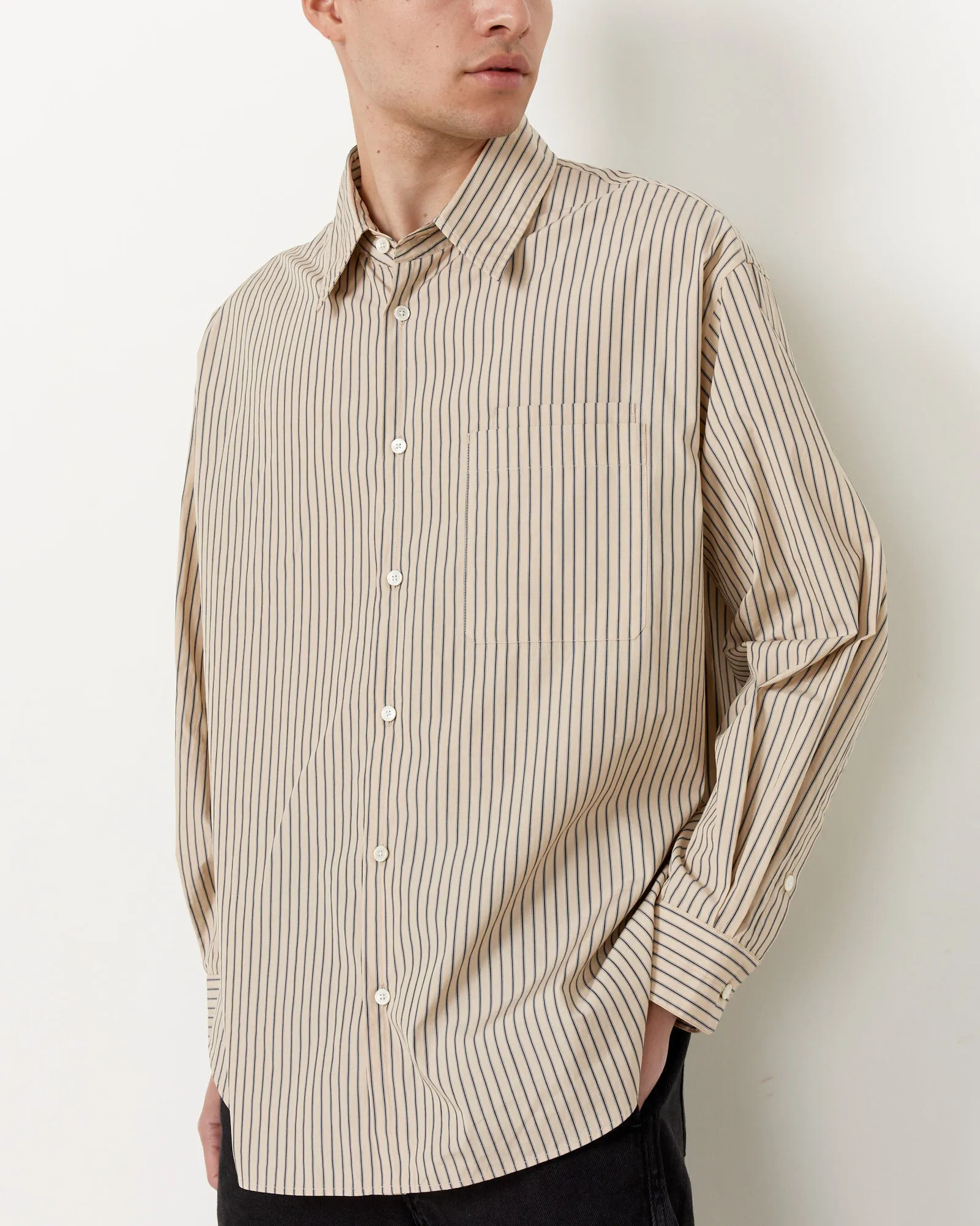 Double Pocket Shirt in Mastic/Navy/White