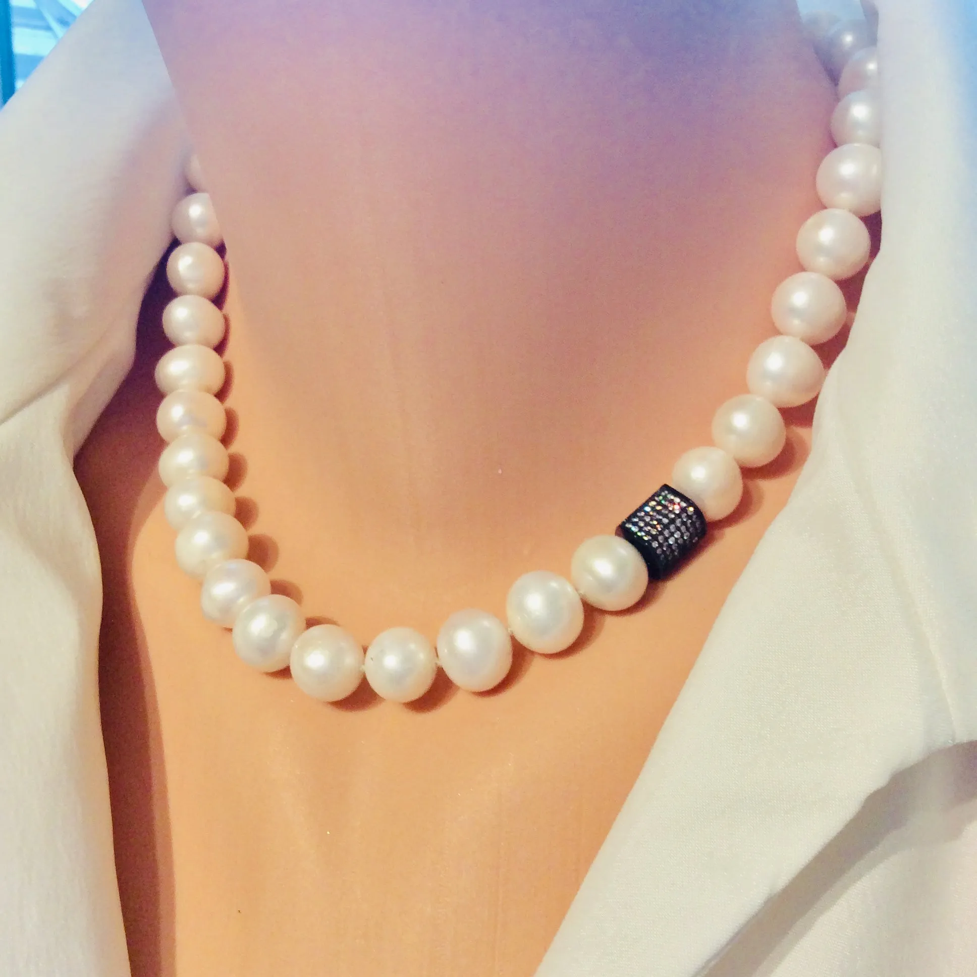 Freshwater Pearl Bridal Necklace, White Pearls Short Necklace, 16.5in