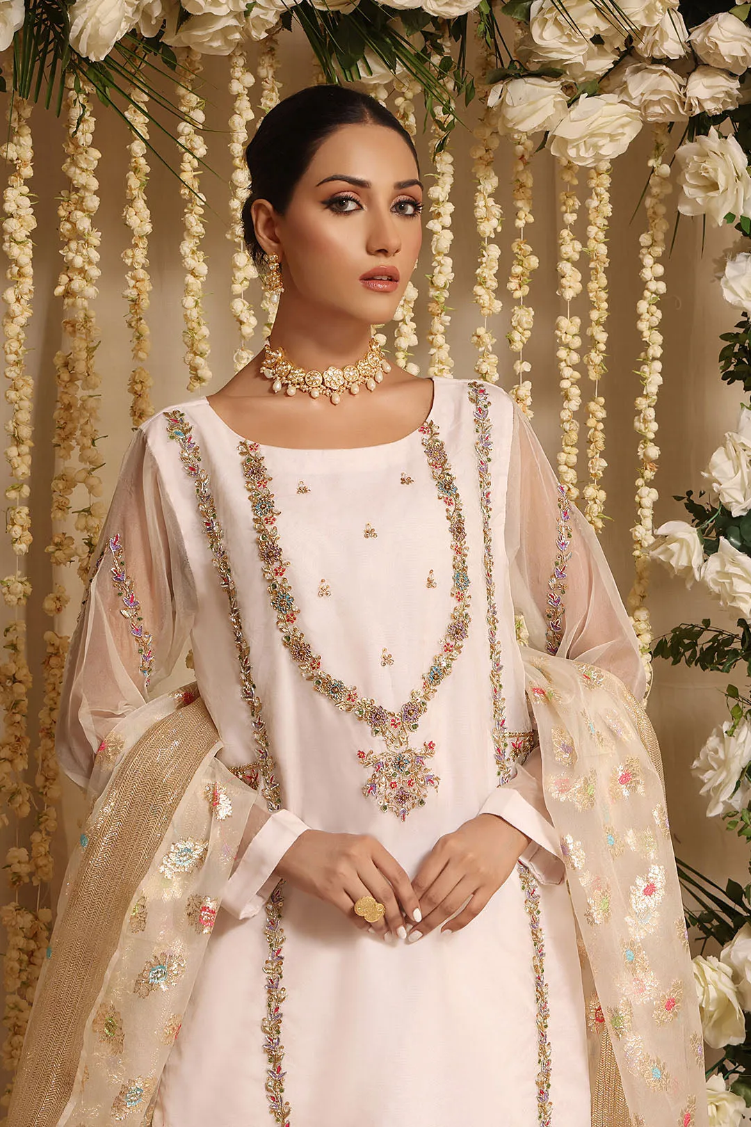 Handwork Embroidered Pazo Suit | NIKHAAR | P202295