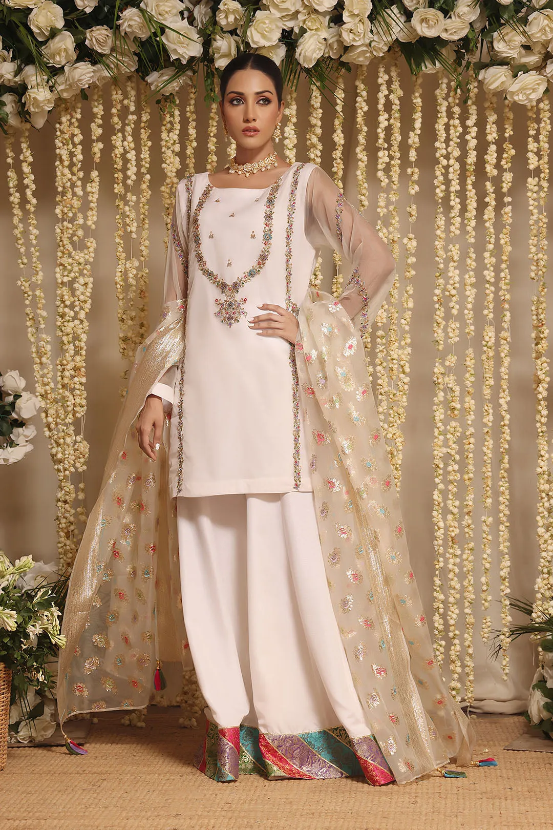 Handwork Embroidered Pazo Suit | NIKHAAR | P202295