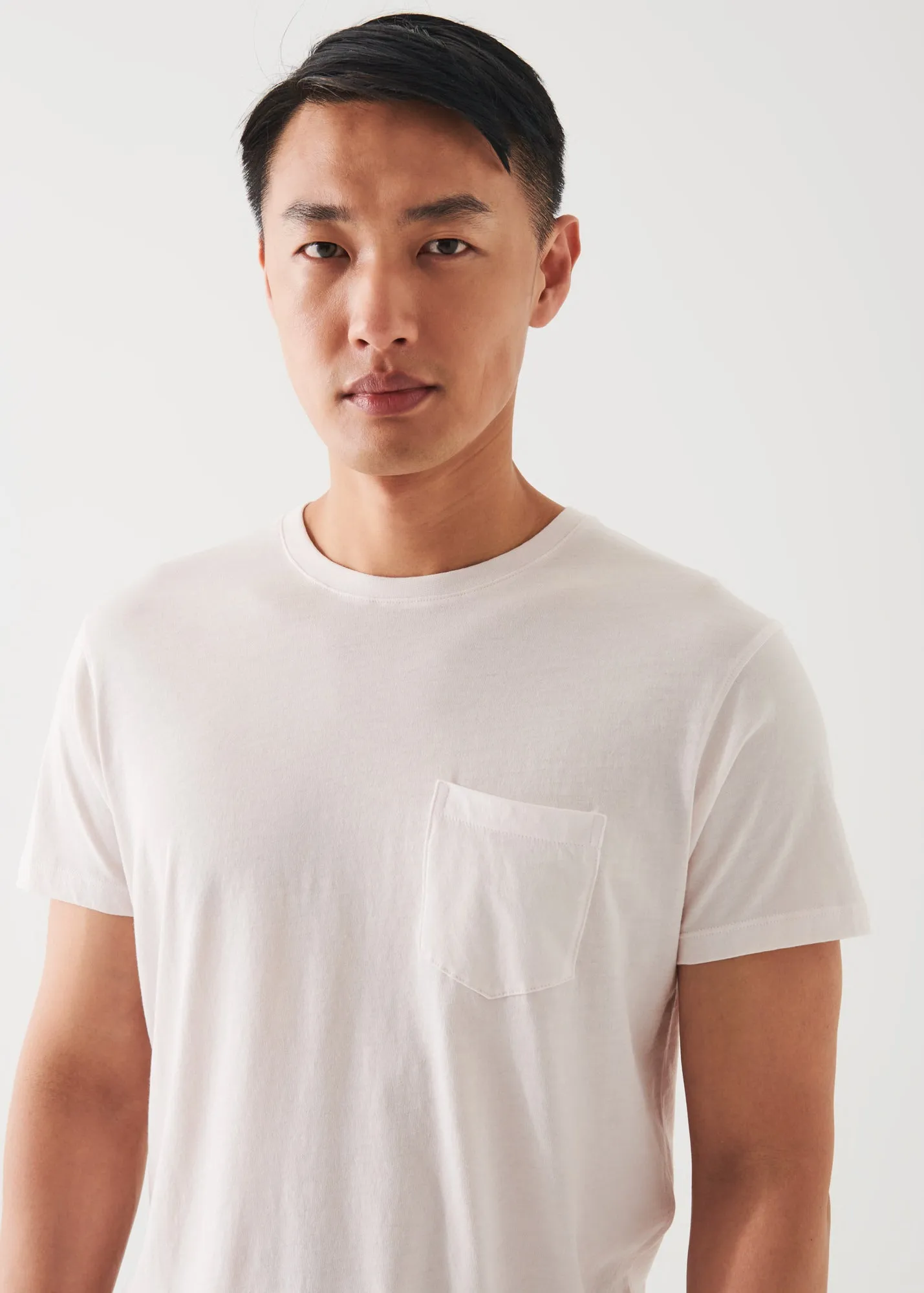 LIGHTWEIGHT PIMA COTTON POCKET T-SHIRT