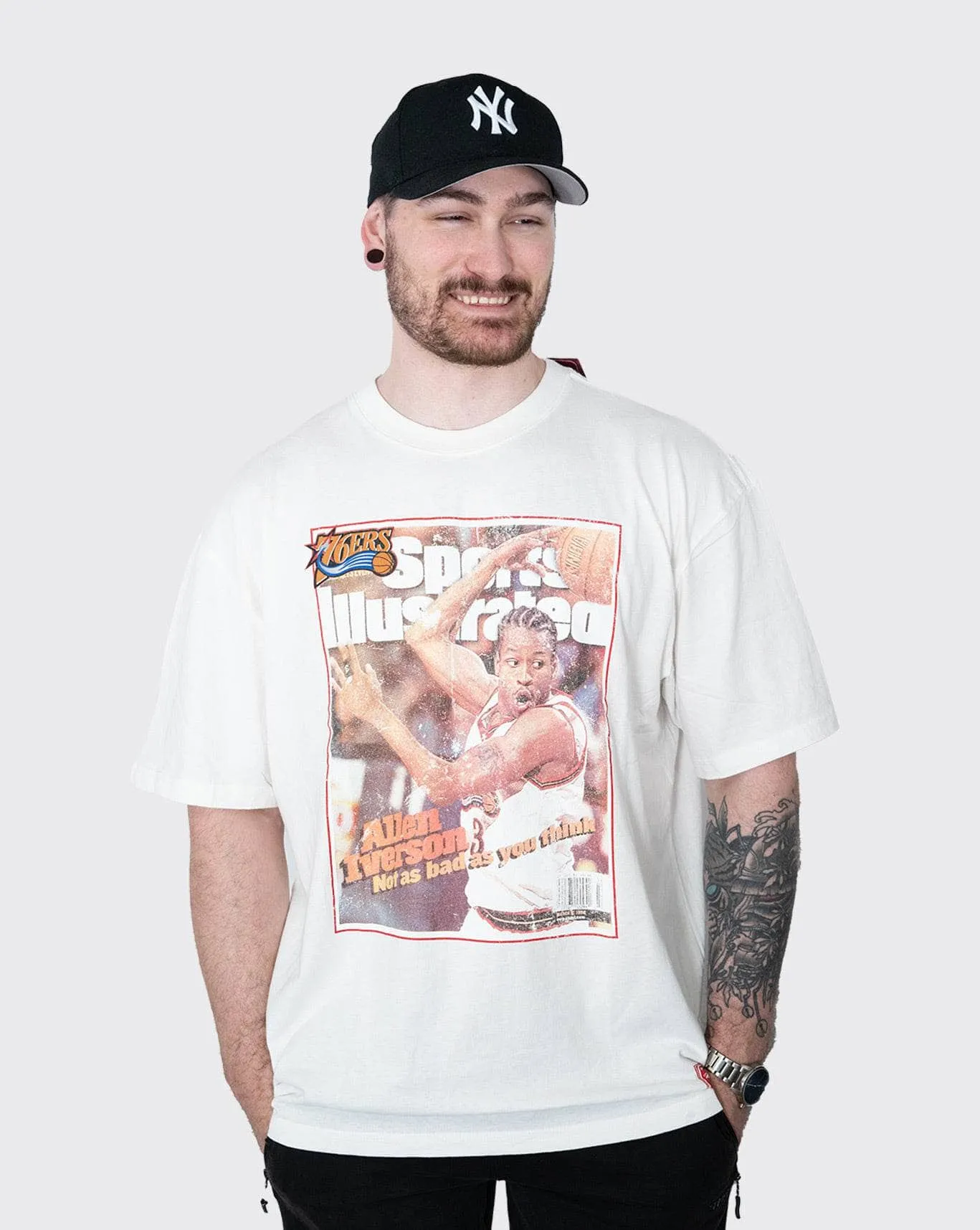 Mitchell & Ness Sports Illustrated Sixers Iverson Tee