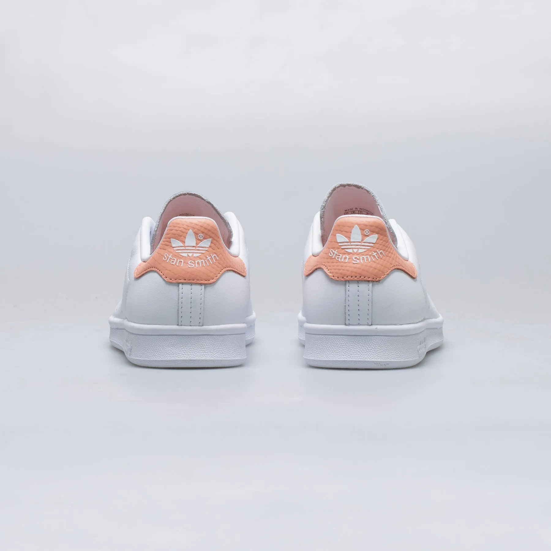 Stan Smith Womens Lifestyle Shoe - White/Coral